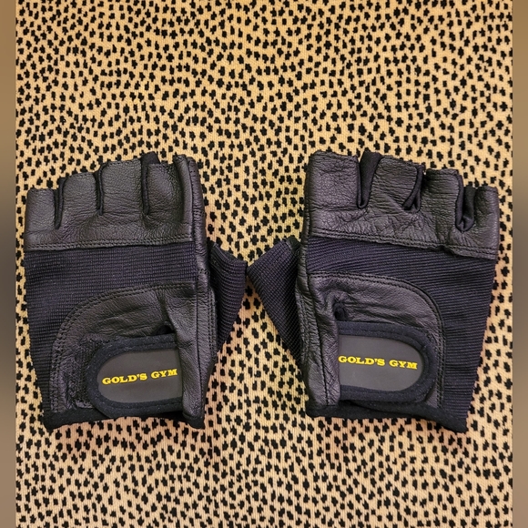 Gold's gym Accessories Golds Gym Gloves Poshmark